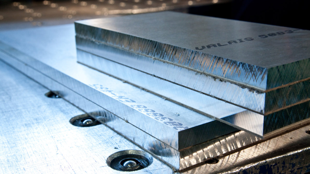 Plangefräste Aluminium Gussplatte foliert 30x200xLänge 150,50€/m+3€ pro Schnitt 